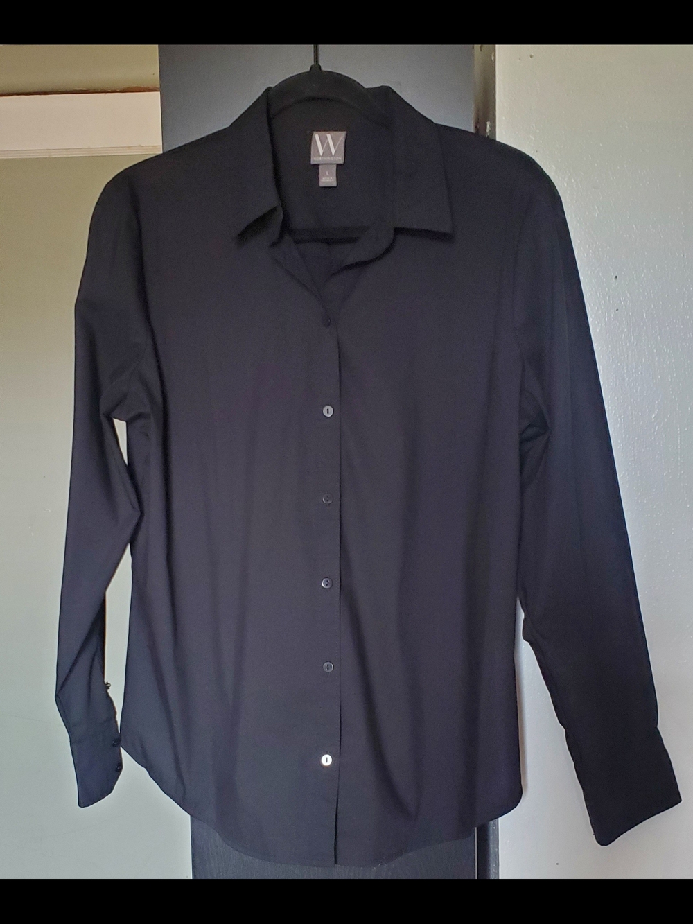 Woman Worthington Black Long-Sleeve Button-Down Shirt